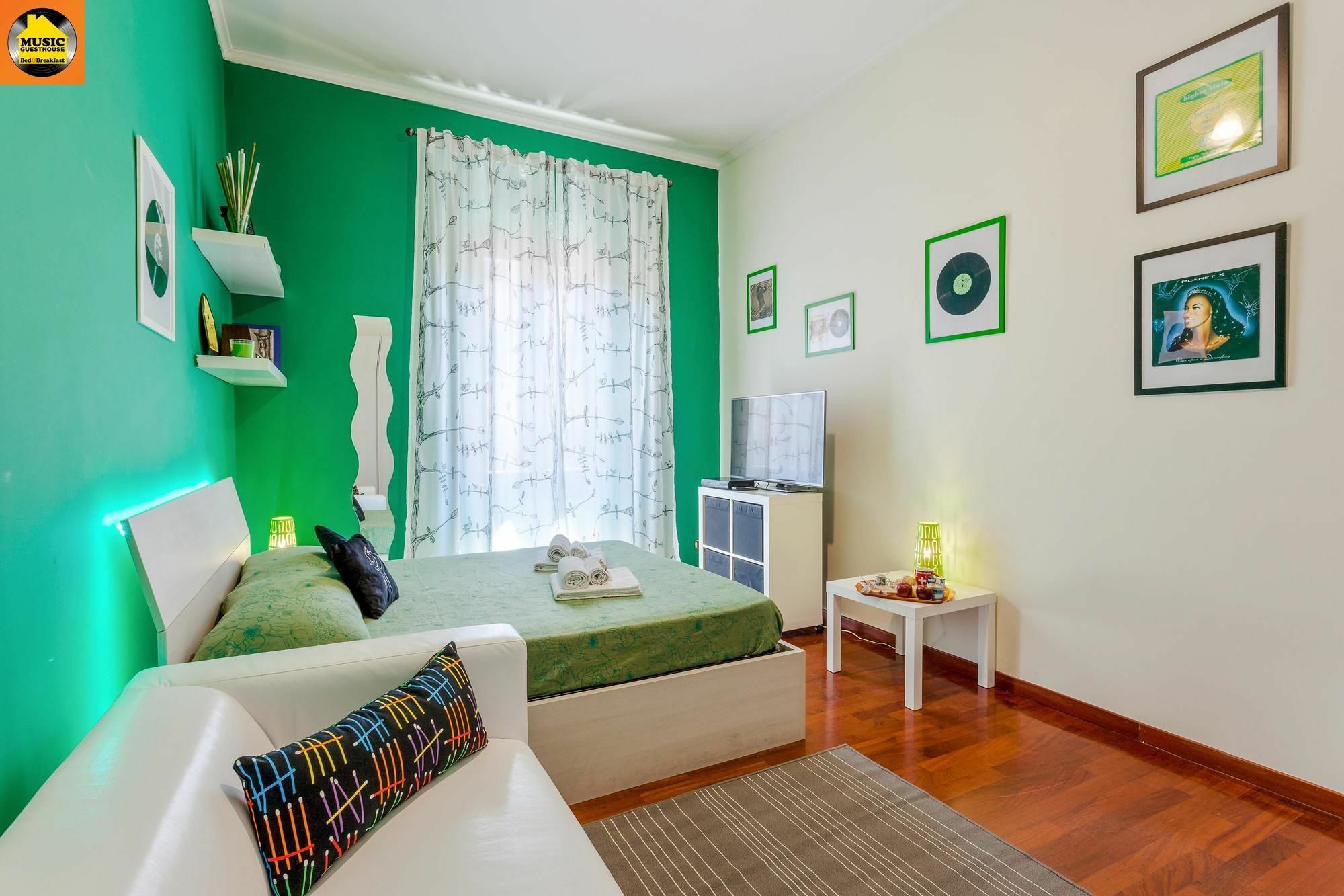 Music Guesthouse โรม ภายนอก รูปภาพ