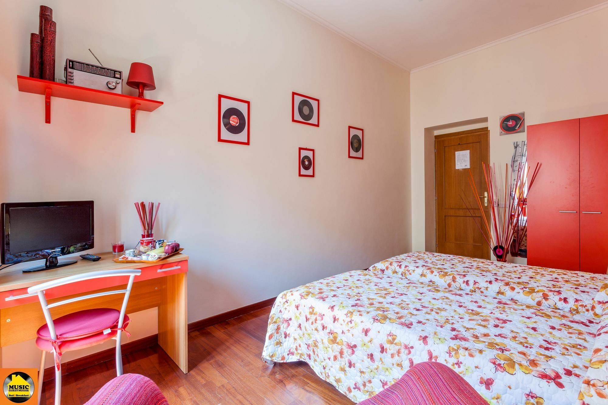 Music Guesthouse โรม ภายนอก รูปภาพ